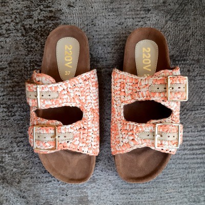 Sandalia hebilla combinada