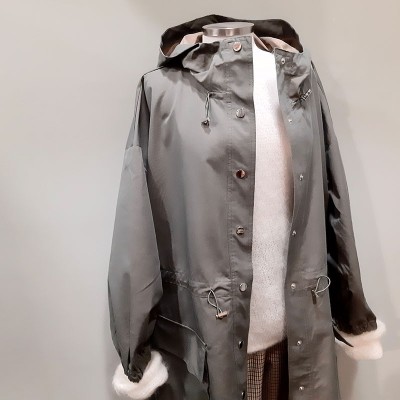 Comprar Trench verde largo en PAS SI SIMPLE ❤️ Donostia-San