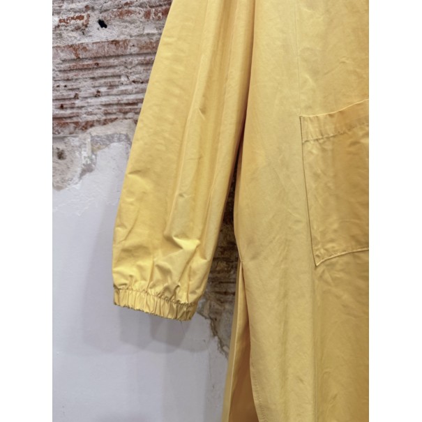 Comprar Chubasquero amarillo en PAS SI SIMPLE ❤️ Donostia-San